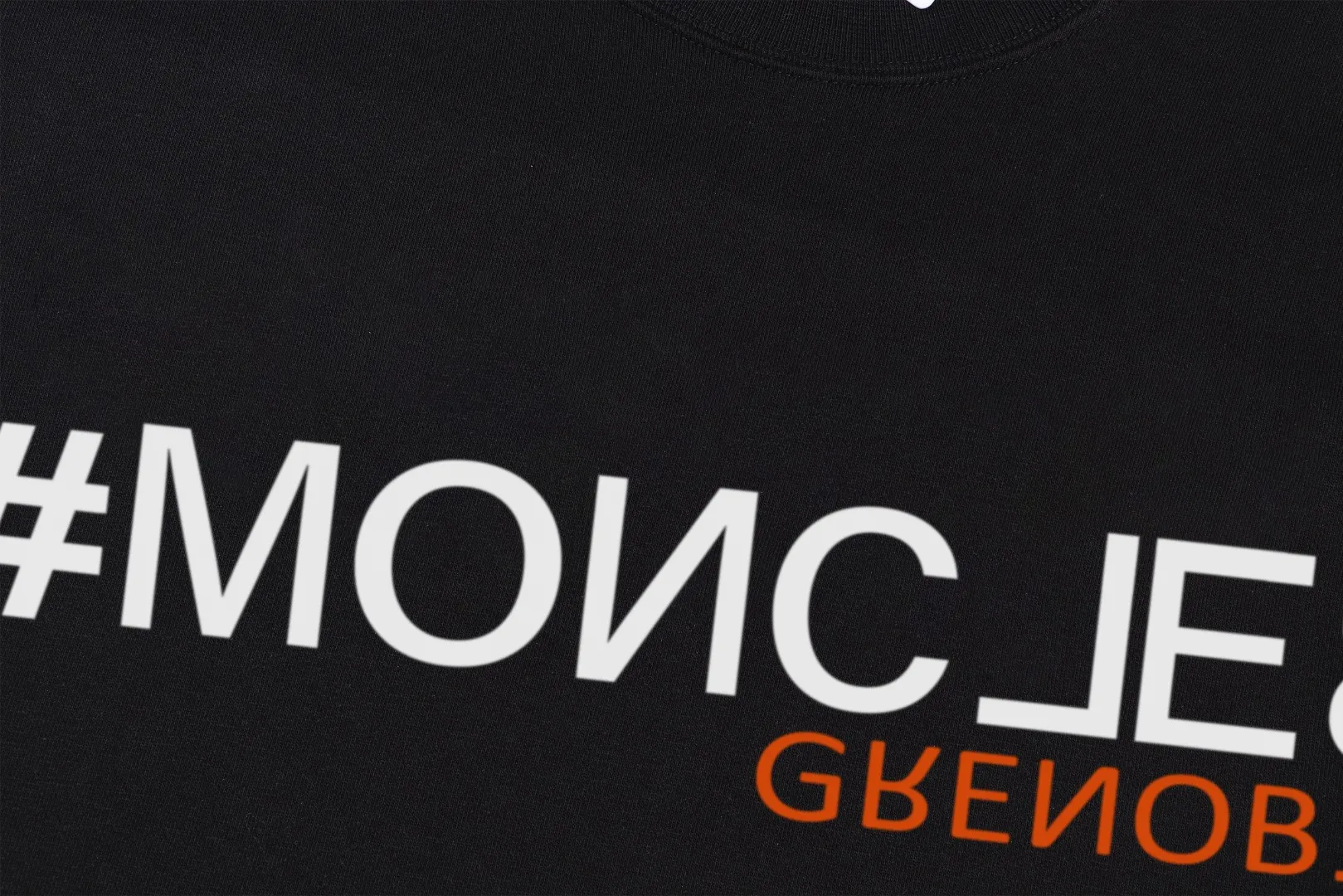 📦 📦 【 In Stock】 〖 𝐌𝐎𝐍𝐂𝐋𝐄𝐑~ 〗 440g ， ， Factory 2024FW ， Premium Breathable Same Style ：Black White Size：S M L XL 2XL